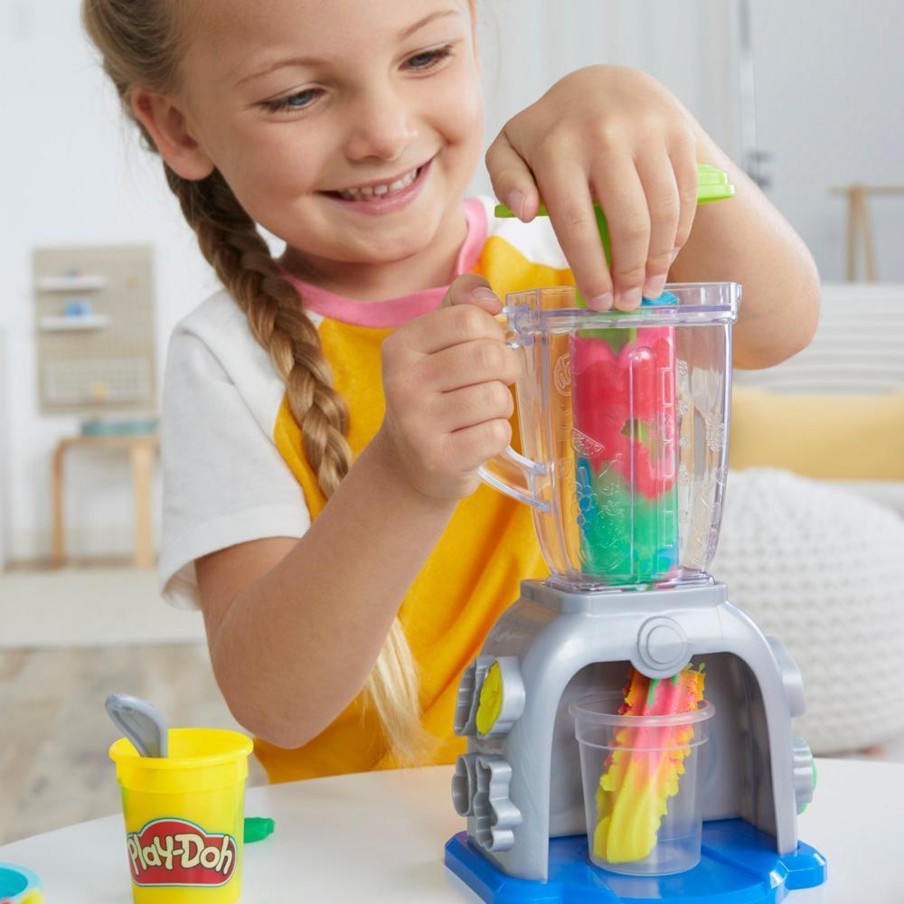PD SWIRLIN' SMOOTHIES BLENDER PLAYSET product thumbnail 1