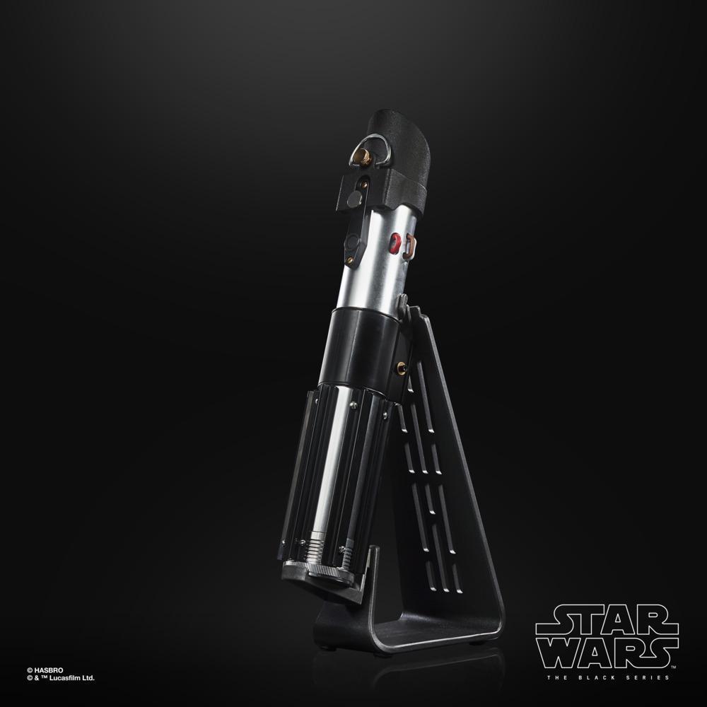 Star Wars The Black Series Darth Vader Force FX Elite Lightsaber Collectible with Advanced LED and Sound Effects product thumbnail 1
