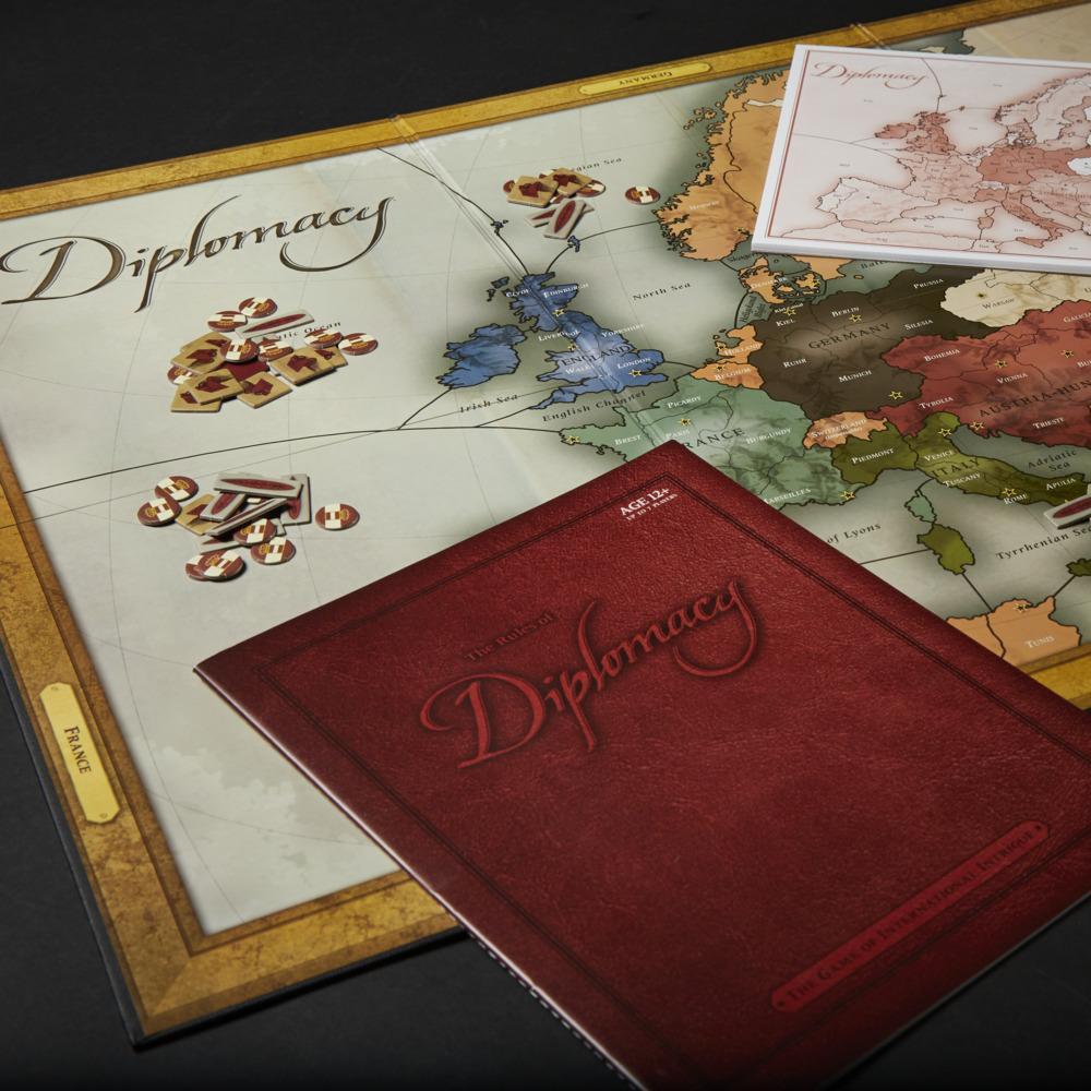 Avalon Hill - Diplomacy product thumbnail 1