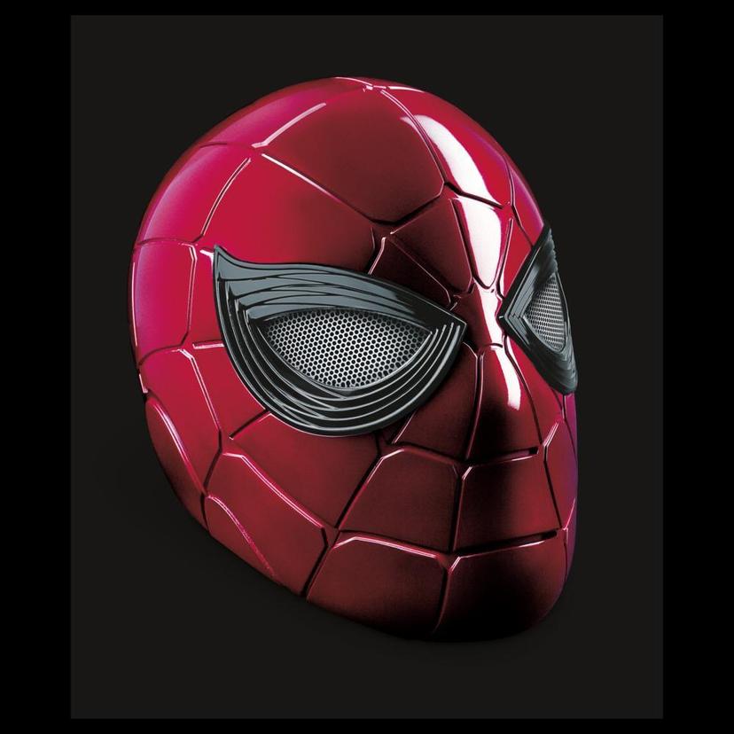 Casco electrónico de Iron Spider de Marvel Legends Series product image 1