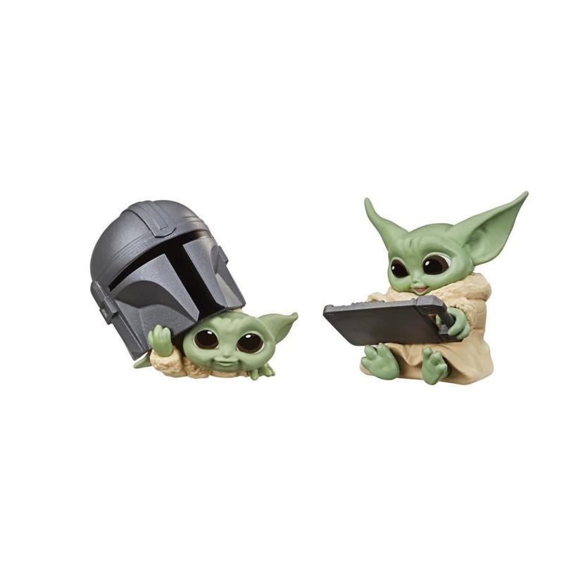 Pack de 2 figuras en poses ojeando detrás del casco y tocando la tablet de Star Wars The Bounty Collection Series 3 product image 1