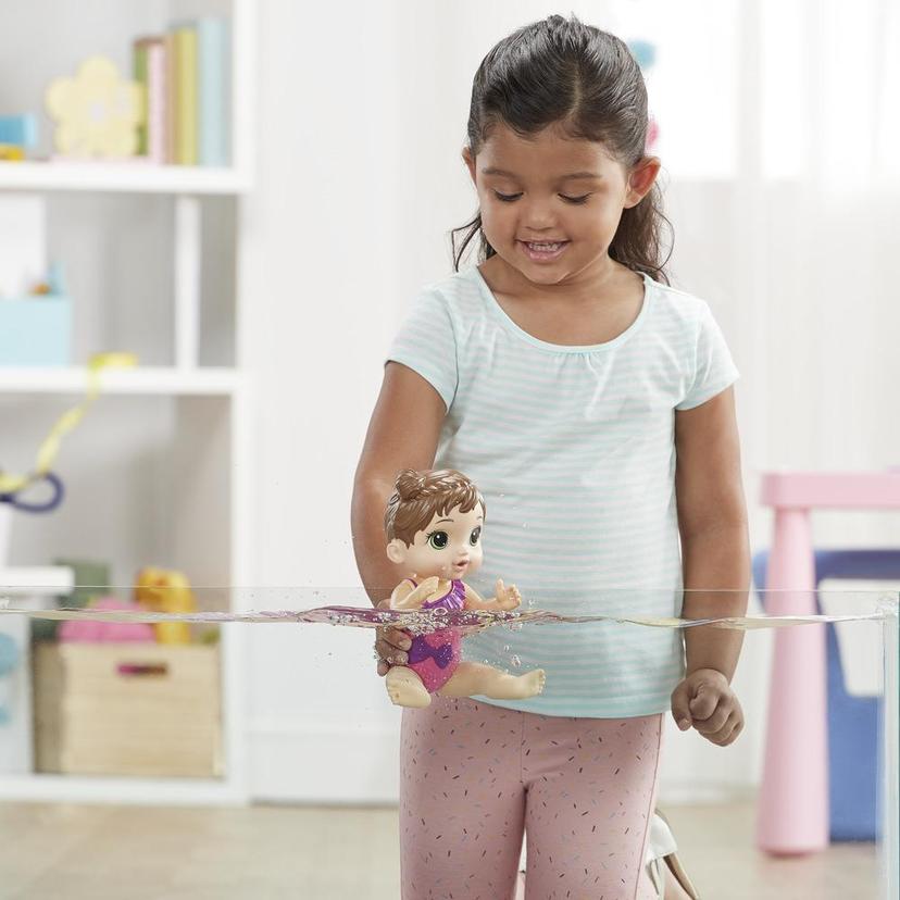 Baby Alive Bebé Chapoteos y abrazos - Muñeca con cabello castaño para juego acuático - Con accesorios, juguete para niños y niñas de 3 años en adelante product image 1