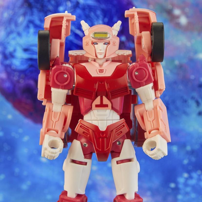 TRANSFORMERS GENERATIONS LEGACY EV DELUXE S ELITA 1 product image 1