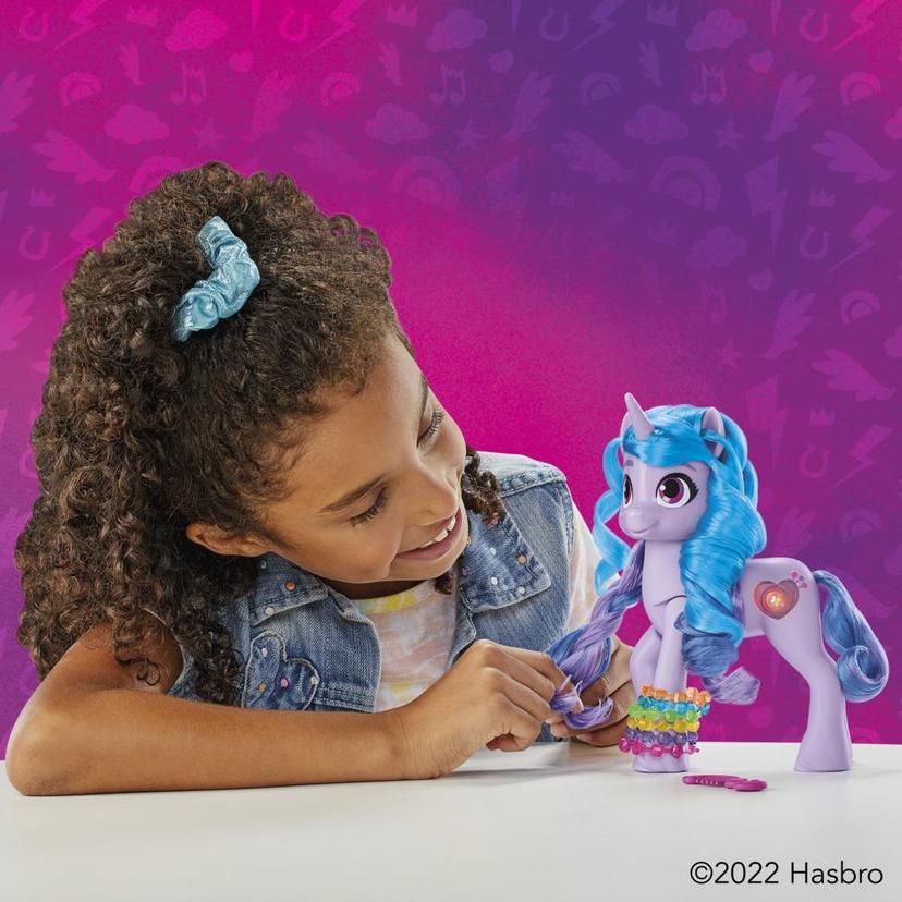 My Little Pony - Izzy Moonbow revele seu brilho product image 1