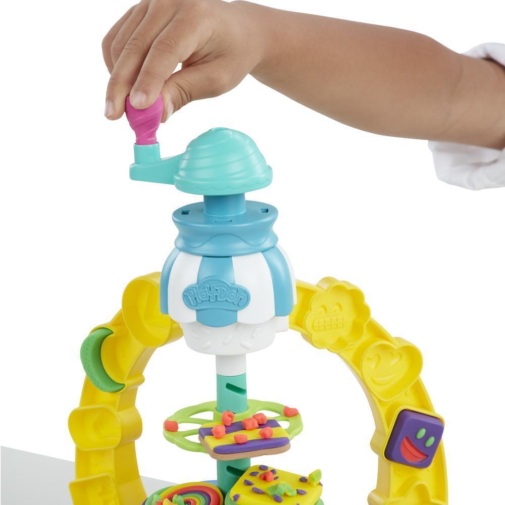 Set Play-Doh "Turnul de prajituri" product thumbnail 1
